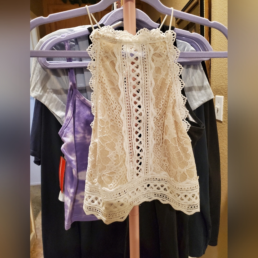 Windsor Cream Lace Halter Top NWT
